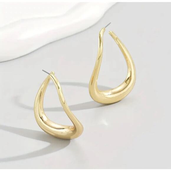 Geometric Twist U-shaped Hoop Earrings Zinc Alloy Minimalist Hoop Earrings - Picture 2 of 4